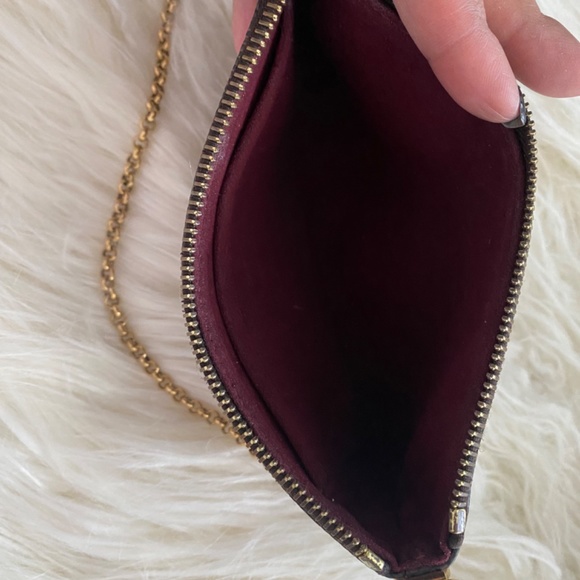 Louis Vuitton Damier Pouchette - Picture 7 of 9